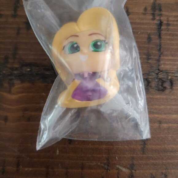 Disney Doorables Series 6 Special Edition "Rapunzel" Disney Princess - Picture 9 of 10